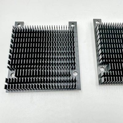 Części radiatora ze stopu aluminium 6063 dla przemysłu komunikacyjnego