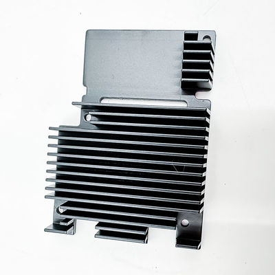 Części do obróbki CNC ze stopu aluminium Radiator do produkcji przemysłowej