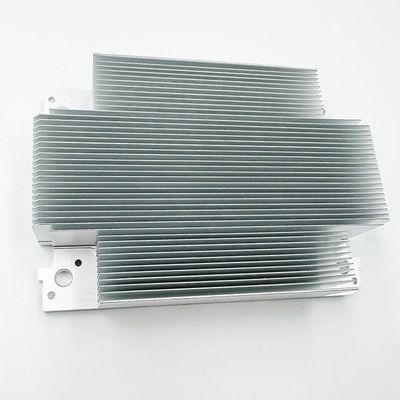 Niestandardowe części do obróbki CNC Aluminiowe radiatory do transportu kolejowego